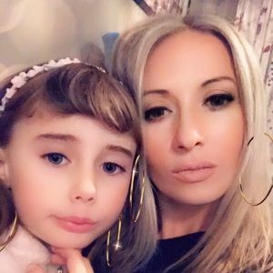 Meet your Posher, Cristina